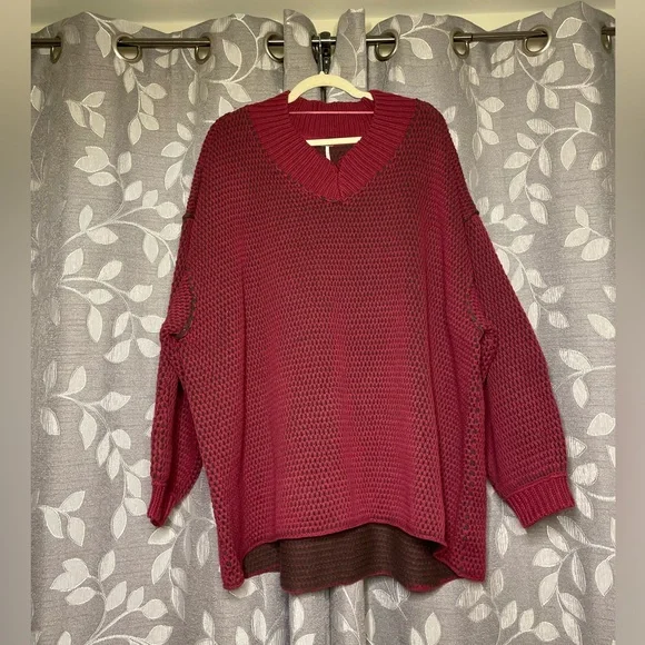 Free People Maisie Oversized Sweater Cranberry Fudge - Picture 4 of 6